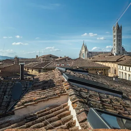 Abbraccio Di * Siena