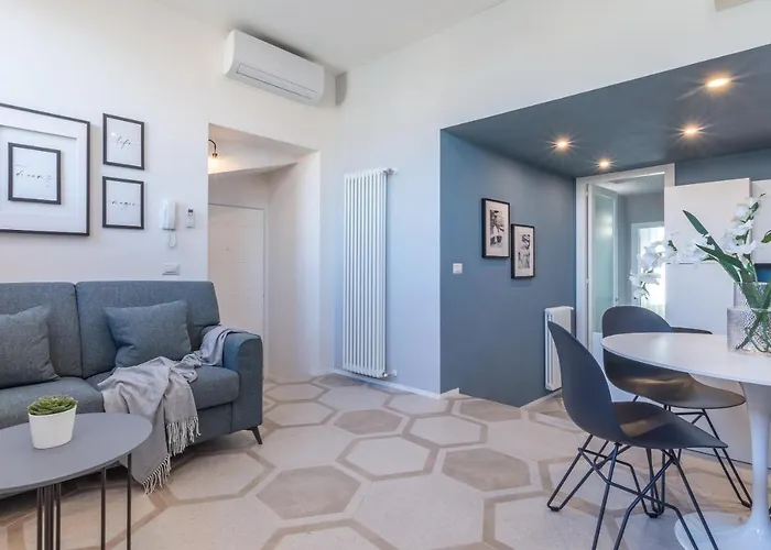 Abbraccio Di * シエーナ