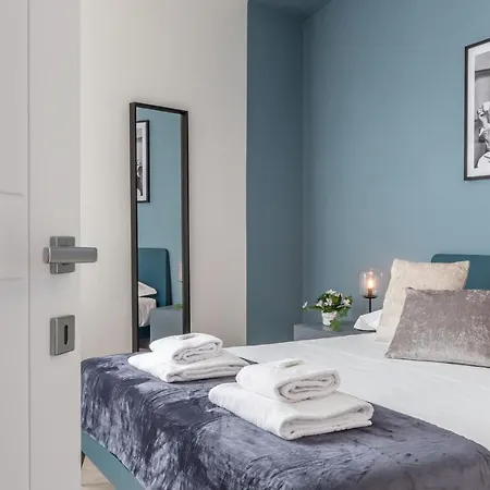 Abbraccio Di * Siena