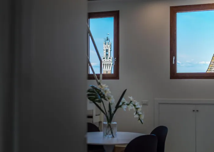 Abbraccio Di * Σιένα